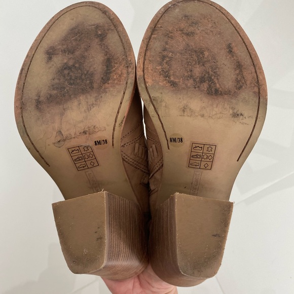 Vince Camuto peep toe wedge ankle boot - like new - Picture 6 of 6